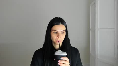 amelisweet online show from October 25, 2025, 7:49 am