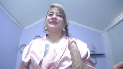 Amell Thomson online show from December 23, 2024, 5:32 pm