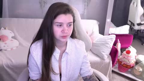 amellymillyy online show from October 6, 2025, 12:46 pm