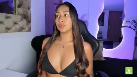          online show from November 18, 2025, 2:54 pm