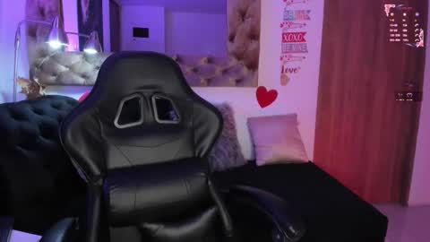          online show from February 17, 2026, 1:51 pm