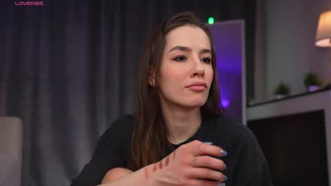 Amy  online show from April 21, 2026, 2:51 am