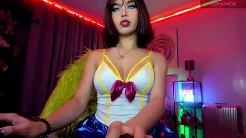 Snapshot of amethyst_ts chatting on December 6, 2024, 3:52 am AMETHYST look at my BIO online show from December 6, 2024, 3:52 am