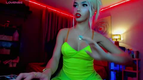 AMETHYST look at my BIO online show from December 21, 2025, 7:54 pm