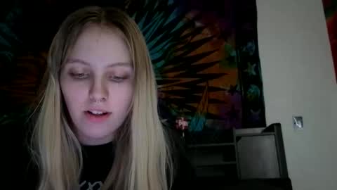 amethystmoon18 online show from February 27, 2026, 7:25 pm