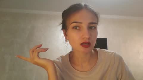 Snapshot of amethystnight_ chatting on September 15, 2025, 10:04 am Julia online show from September 15, 2025, 10:04 am