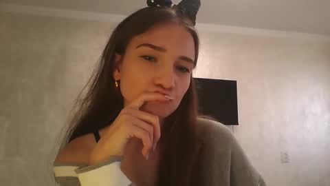 Snapshot of amethystnight_ chatting on September 22, 2025, 9:22 am Julia online show from September 22, 2025, 9:22 am