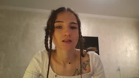 Snapshot of amethystnight_ chatting on October 7, 2025, 8:55 am Julia online show from October 7, 2025, 8:55 am