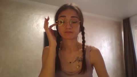 Snapshot of amethystnight_ chatting on October 13, 2025, 6:13 am Julia online show from October 13, 2025, 6:13 am