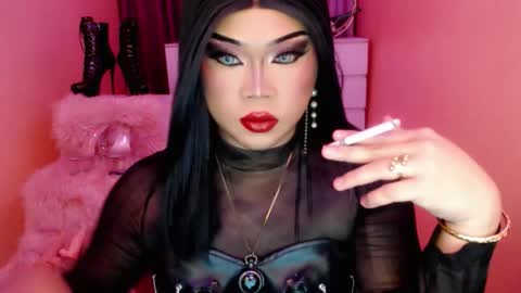 Snapshot of amiadoll chatting on October 12, 2025, 2:05 pm Queen Mireska online show from October 12, 2025, 2:05 pm