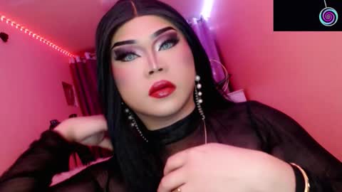 Snapshot of amiadoll chatting on November 3, 2025, 6:09 pm Queen Mireska online show from November 3, 2025, 6:09 pm