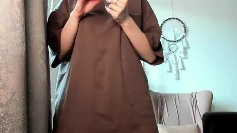 Emily online show from April 18, 2026, 9:13 am