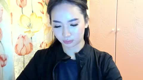 Snapshot of amina_artin chatting on September 29, 2025, 4:56 pm Amina online show from September 29, 2025, 4:56 pm
