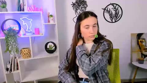 amina_chilli online show from February 9, 2026, 6:06 am