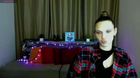 Amina online show from February 3, 2025, 1:51 pm