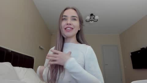 Kristina online show from November 15, 2025, 2:46 pm