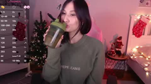 Camilla online show from January 2, 2025, 4:30 am