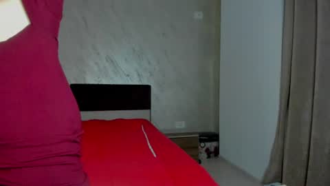 AmiraAnne online show from July 28, 2026, 7:39 pm
