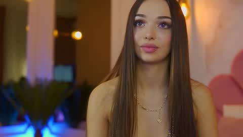 Amiraveyl online show from October 1, 2025, 10:05 pm