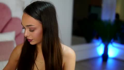 Amiraveyl online show from October 4, 2025, 8:51 pm