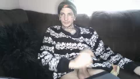 Snapshot of amiri_sweater chatting on February 26, 2025, 3:19 pm amiri_sweater online show from February 26, 2025, 3:19 pm