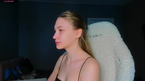 Snapshot of ammi_bliss chatting on November 15, 2025, 4:32 am Ammi online show from November 15, 2025, 4:32 am