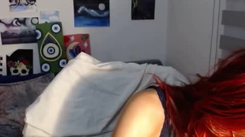 yisel online show from November 6, 2025, 4:02 am