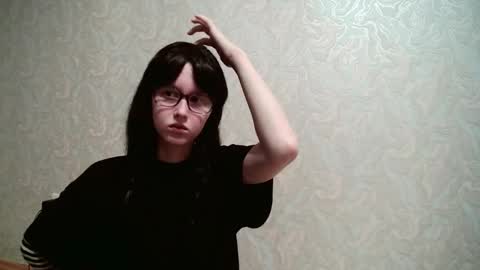 Amomira online show from November 25, 2025, 2:55 am