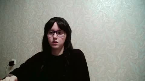 Amomira online show from April 13, 2026, 1:11 am