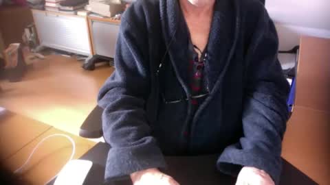 Amor2200 online show from March 29, 2026, 12:16 pm