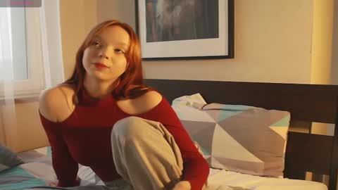 amora_bloom online show from November 7, 2025, 5:51 am