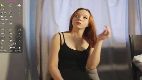 amora_bloom online show from November 9, 2025, 10:35 am