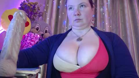 amorelara online show from March 28, 2026, 8:14 am