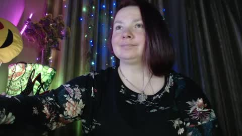 amorelara online show from May 19, 2026, 5:47 am