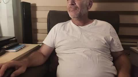 AmorLin online show from June 26, 2026, 8:13 pm