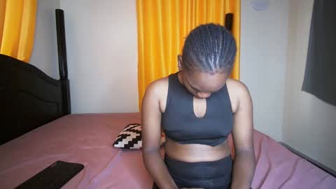 Snapshot of amorr_love chatting on May 13, 2026, 4:10 am Dorothy online show from May 13, 2026, 4:10 am