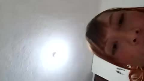 amoueranth_05 online show from July 6, 2026, 2:41 am