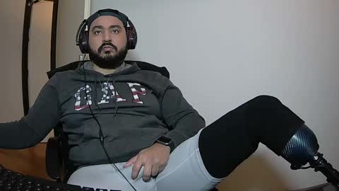 Amputee Leo online show from January 6, 2025, 5:06 pm