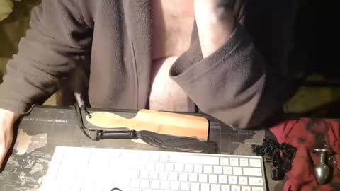 amslave4f online show from February 25, 2025, 8:14 am