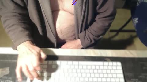 amslave4f online show from December 14, 2025, 9:08 pm