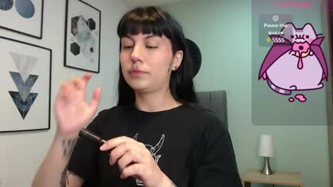 Amy 3 online show from May 26, 2026, 4:41 am