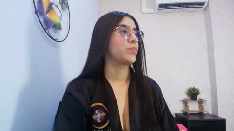 amy__wats0n online show from October 14, 2025, 7:36 pm