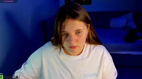 AmyGMT 2 Mon-Sun  0300am-0900am  online show from September 29, 2025, 6:51 am