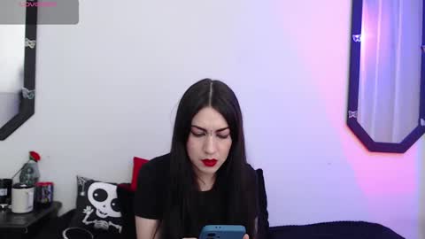 Amy online show from October 1, 2025, 4:02 pm