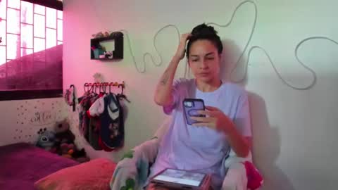 AmyEloise online show from October 3, 2025, 3:09 pm