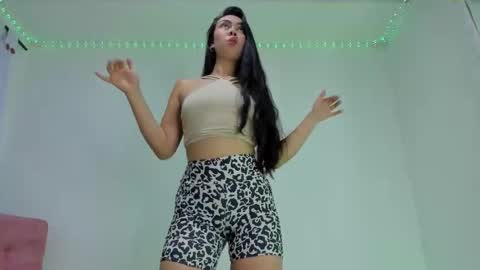 Amy  online show from November 11, 2025, 1:00 pm