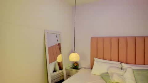 Aleja   online show from November 4, 2025, 2:43 am