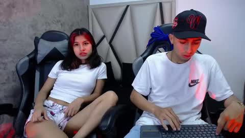 Amy Fox online show from November 18, 2025, 12:31 pm