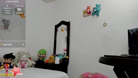 Snapshot of amy_jones07 chatting on September 12, 2025, 7:03 pm Amy online show from September 12, 2025, 7:03 pm