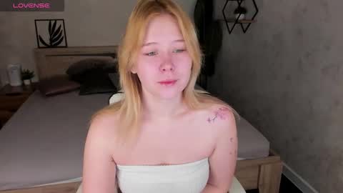 Amy online show from October 19, 2025, 11:38 pm